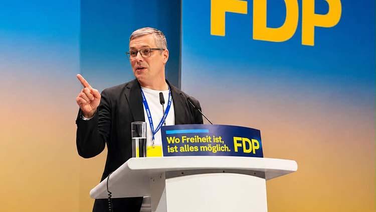 Robert-Martin Montag auf dem Parteitag